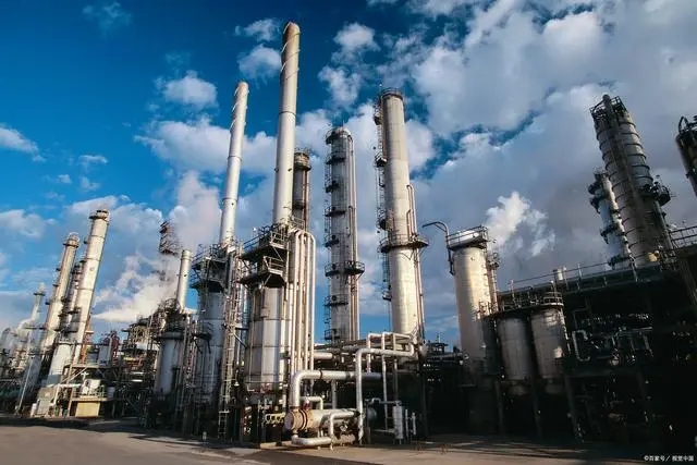 Analysis of the Current Situation and Future Trends in the Chemical Industry